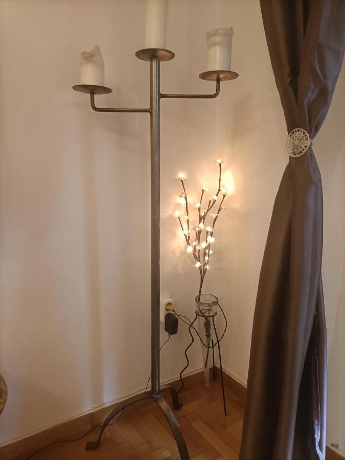 Elegant Apartment *